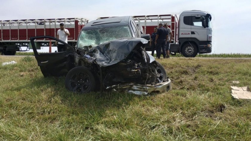 El hijo de Ramón Díaz chocó y falleció su esposa y el conductor del otro vehículo