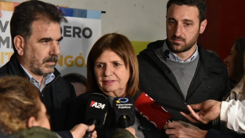 Patricia Bullrich denunció ser víctima de una campaña sucia y apuntó contra Massa