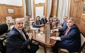 Política