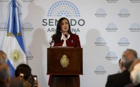 País
