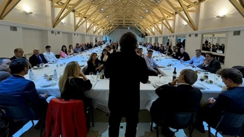 Milei cenó con diputados aliados en Olivos para blindar los vetos a jubilados y discapacidad