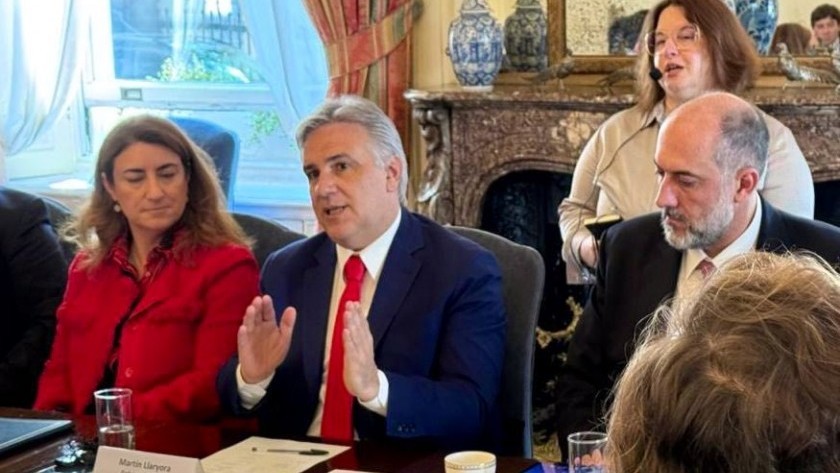 Llaryora presentó en Londres la estrategia de Córdoba para inversiones y consolidar confianza