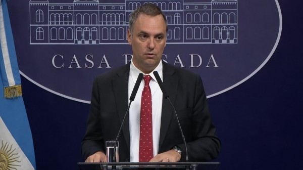 Adorni adquirió un nuevo inmueble y aumentan los cuestionamientos sobre su patrimonio