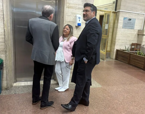 La escribana de Adorni se presentó otra vez en Comodoro Py: “Estoy tranquila”