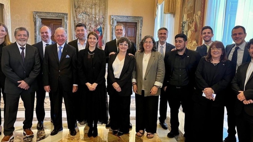 Delegación de la CGT expuso ante el Papa la situación del país
