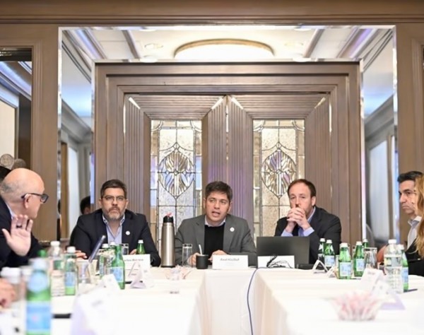 Kicillof cuestionó desde EEUU el “milagro económico” de Milei: “Es una verdadera catástrofe
