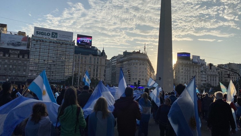 #9J: Protestas de la izquierda y autoconvocados en contra del Gobierno